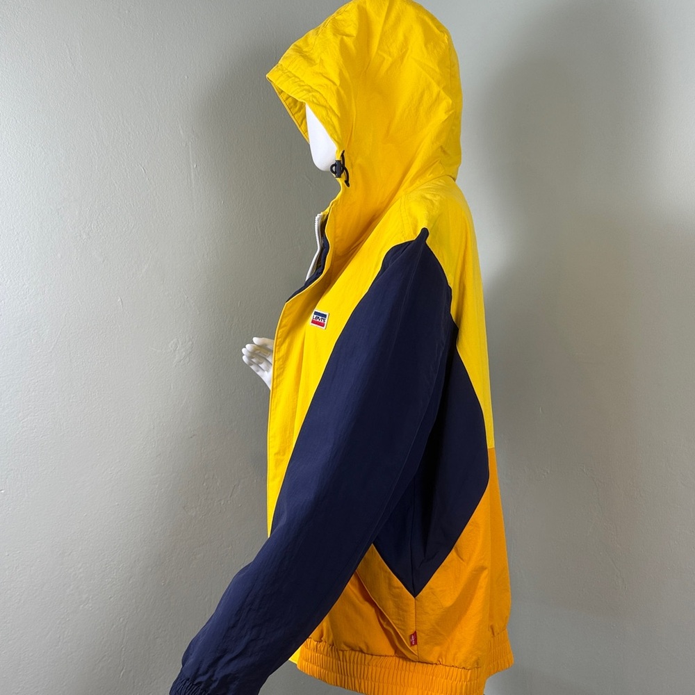 Levi's Yellow Jacket with Logo Patch - image 6